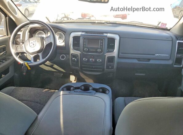 1C6RR6GT0GS256872 2016 RAM 1500 White Dashboard view