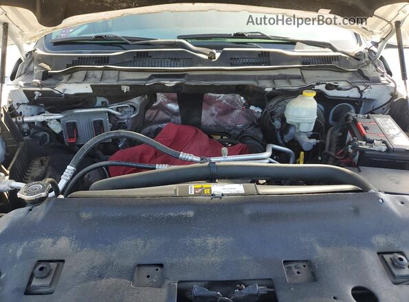 1C6RR6GT0GS256872 2016 RAM 1500 White Rear interior view