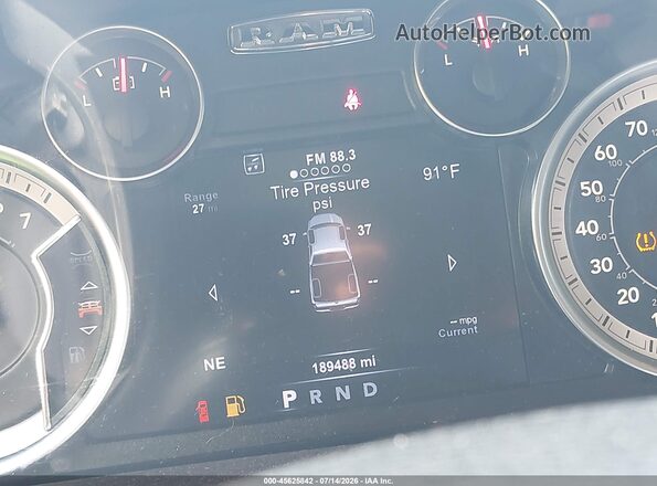 1C6RR6GT6HS676301 2017 RAM 1500 White Панорамний вид салону 360°