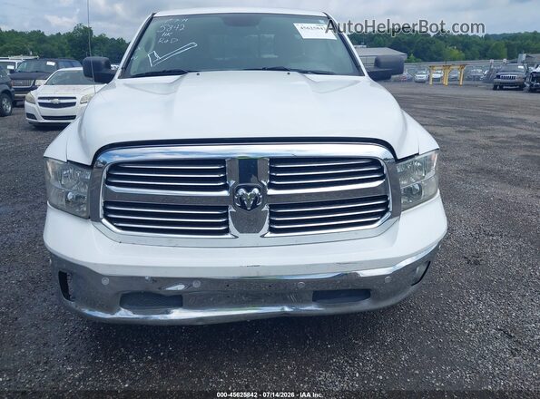1C6RR6GT6HS676301 2017 RAM 1500 White Вид панелі приладів