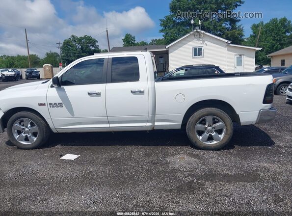 1C6RR6GT6HS676301 2017 RAM 1500 White Вид задньої частини салону