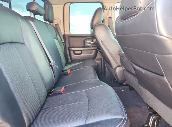 1C6RR6JT4JS105257 2018 RAM 1500 Серый Вид задних сидений