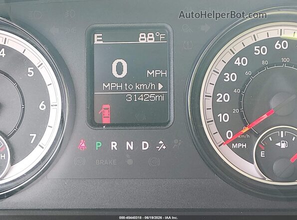 1C6RR6KG2JS322307 2018 RAM 1500 White 