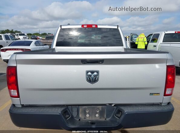 1C6RR6KG3JS317181 2018 RAM 1500 Серебряный 