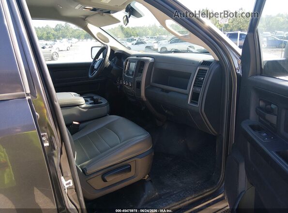 1C6RR6KG3JS317231 2018 RAM 1500 Gray წინა სალონის ხედი