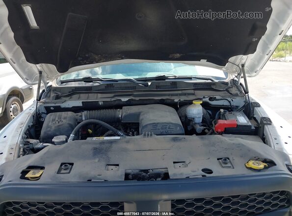 1C6RR6KG4JS303614 2018 RAM 1500 White უკანა ხედი