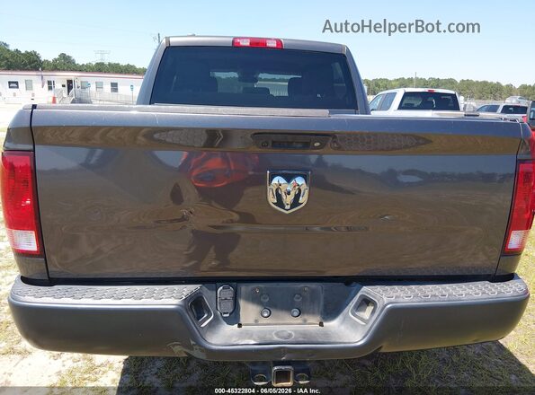 1C6RR6KG4JS313026 2018 RAM 1500 Gray Widok z przodu