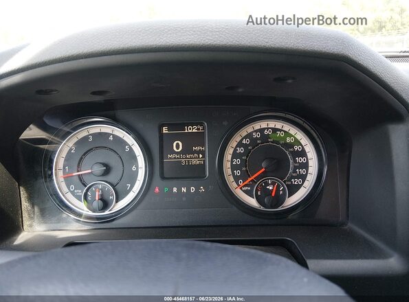 1C6RR6KG5JS317232 2018 RAM 1500 Black Հետևի նստատեղերի տեսք