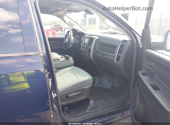 1C6RR6KG6JS298609 2018 RAM 1500 Blue Вид салону спереду