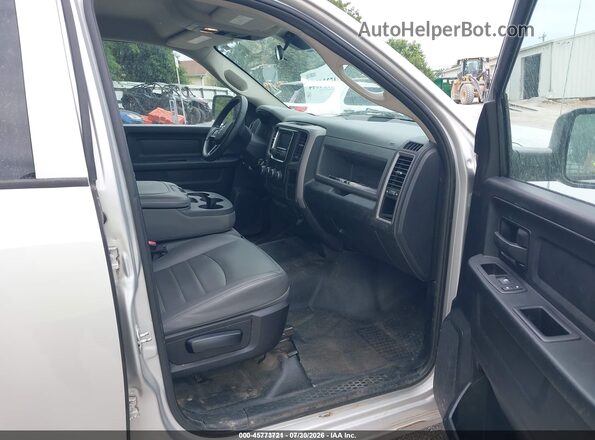 1C6RR6KG7HS768754 2017 RAM 1500 Silver Vista interior delantera