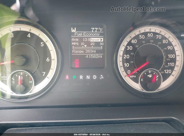 1C6RR6KG7HS768754 2017 RAM 1500 Silver Vista de los asientos traseros