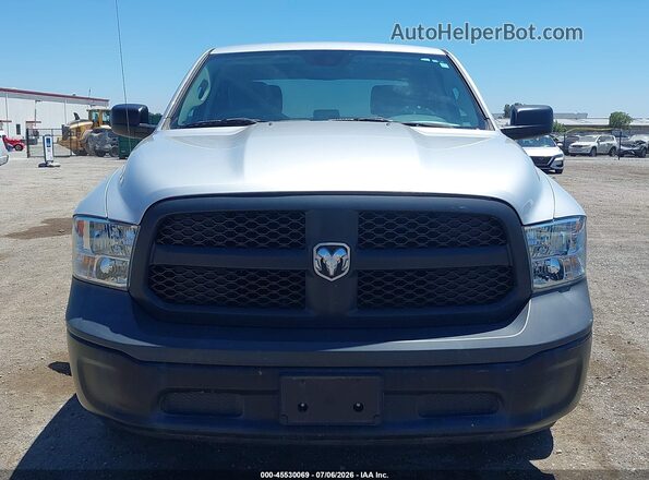 1C6RR6KG8GS367924 2016 RAM 1500 Silver Vista del cuadro de instrumentos