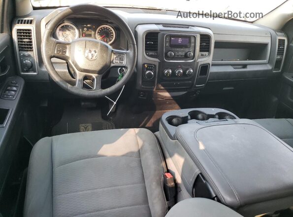 1C6RR6KG8HS747556 2017 RAM 1500 Blue Widok deski rozdzielczej
