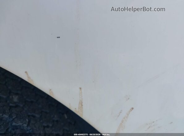 1C6RR6KG8JS292522 2018 RAM 1500 White Սալոնի հետևի տեսք
