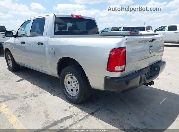 1C6RR6KG9JS303625 2018 RAM 1500 Серебряный Задняя левая четверть