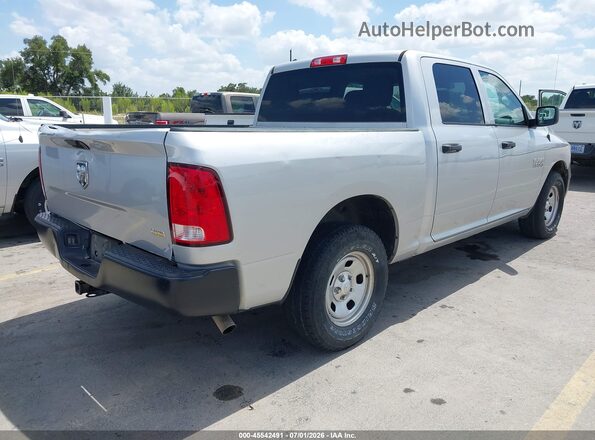 1C6RR6KG9JS303625 2018 RAM 1500 Серебряный Задняя правая четверть