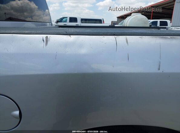 1C6RR6KG9JS303625 2018 RAM 1500 Серебряный 