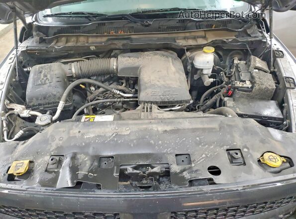 1C6RR6KGXLS150949 2020 RAM 1500 Silver Սալոնի հետևի տեսք