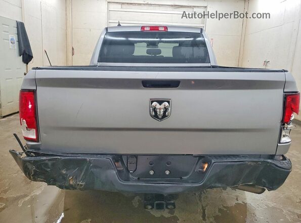1C6RR6KGXLS150949 2020 RAM 1500 Silver Հետևի տեսք