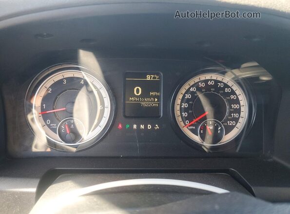 1C6RR6KT2JS317735 2018 DODGE RAM White Vista del cuadro de instrumentos