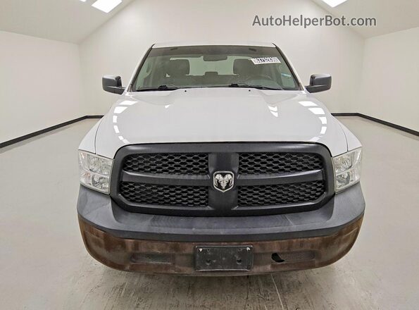 1C6RR6KT6KS633480 2019 RAM 1500 White Widok z przodu