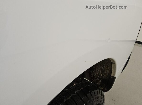 1C6RR6KT6KS633480 2019 RAM 1500 White 