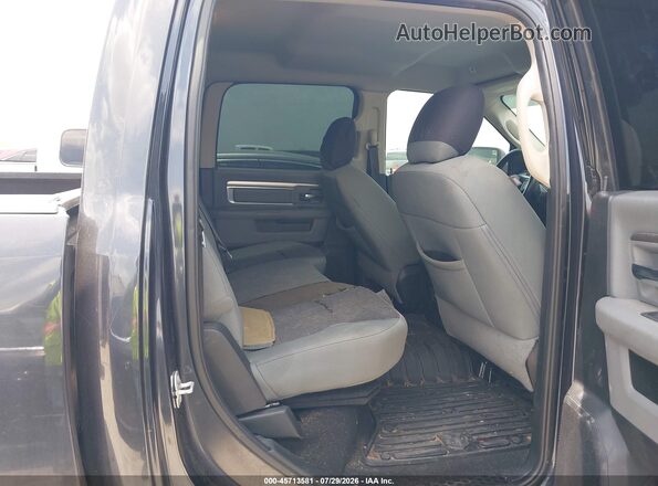 1C6RR6LG1JS341090 2018 RAM 1500 Gray Widok naklejki z numerem VIN