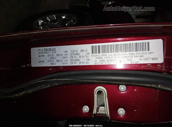 1C6RR6LT5HS584599 2017 RAM 1500 Red Widok komory silnika