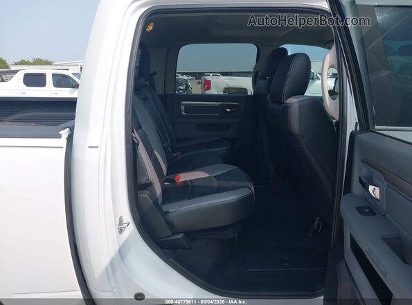 1C6RR6LT5JS119584 2018 RAM 1500 Белый Вид наклейки с VIN-кодом