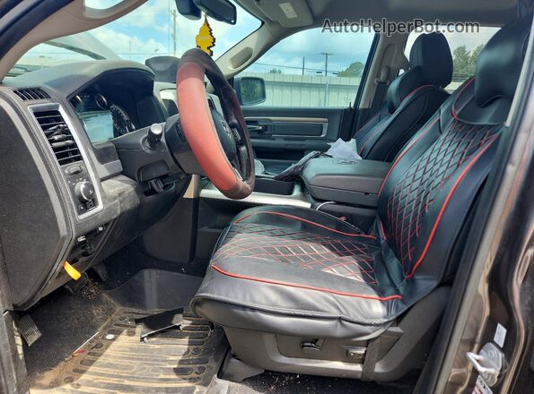 1C6RR6LT5KS604888 2019 RAM 1500 Gray Front interior view