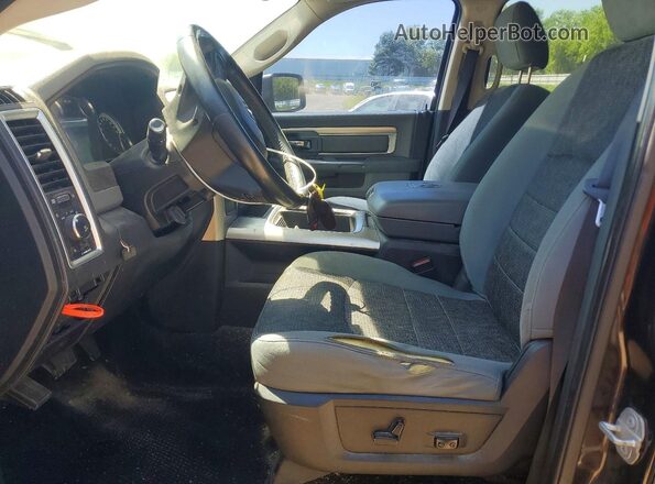 1C6RR6LT6HS524010 2017 RAM 1500 Black Vista interior delantera
