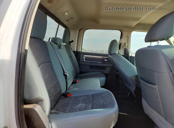 1C6RR6LT7KS528977 2019 RAM 1500 Белый Вид задних сидений