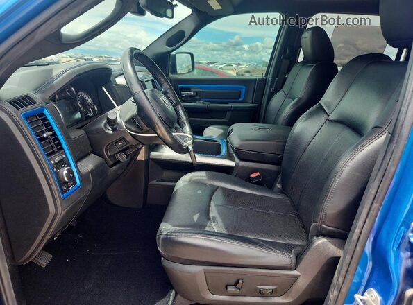 1C6RR6MT8JS195668 2018 RAM 1500 Blue Front interior view