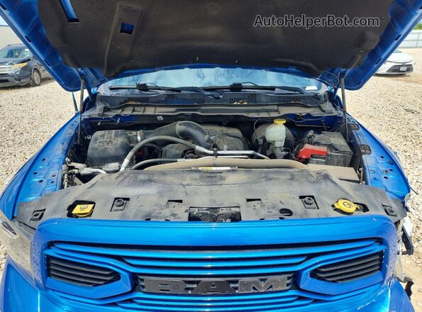 1C6RR6MT8JS195668 2018 RAM 1500 Blue Rear interior view