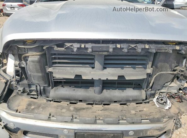 1C6RR6NT2GS404927 2016 RAM 1500 Silver უკანა სალონის ხედი
