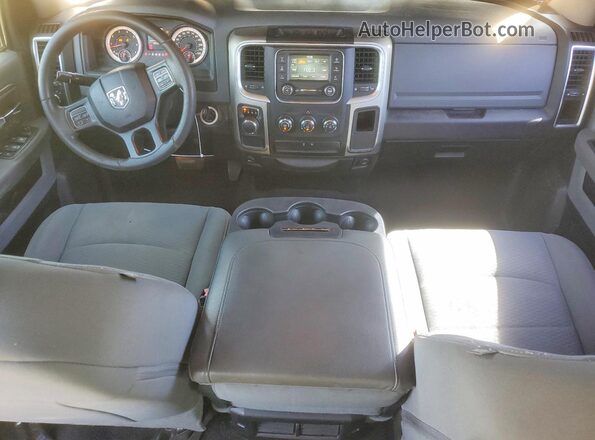 1C6RR6TT1LS119200 2020 RAM 1500 Red Вид панелі приладів
