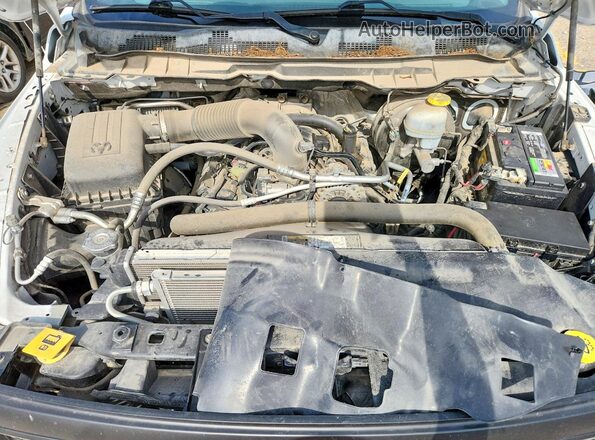 1C6RR6TT1LS124154 2020 DODGE RAM White Widok wnętrza z tyłu