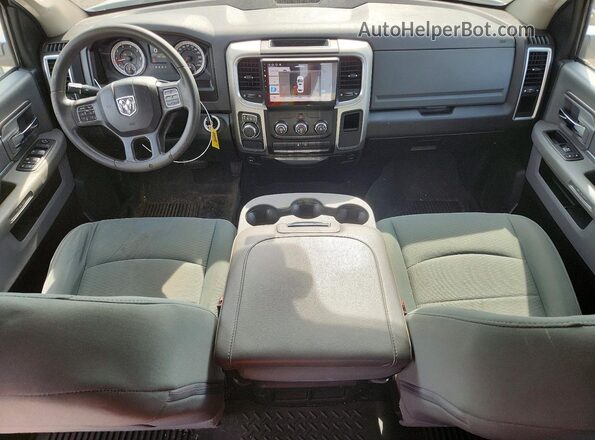 1C6RR6TT1LS124154 2020 DODGE RAM White Widok deski rozdzielczej