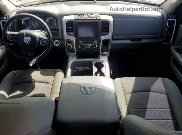 1C6RR6TT2LS134028 2020 RAM 1500 Black Widok deski rozdzielczej