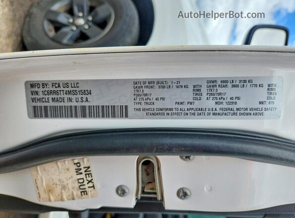 1C6RR6TT4MS515834 2021 RAM 1500 White Widok komory silnika