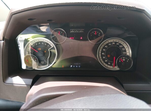 1C6RR6VT5GS189396 2016 RAM 1500 Белый Вид задних сидений