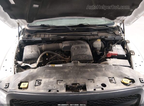 1C6RR7FG0GS377122 2016 RAM 1500 Белый Вид сзади