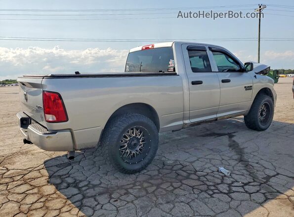1C6RR7FG0JS185996 2018 RAM 1500 Silver Tył prawy