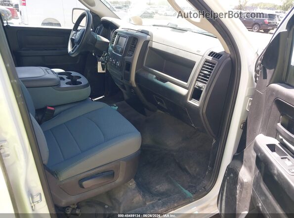 1C6RR7FG0KS641397 2019 RAM 1500 CLASSIC White Front interior view