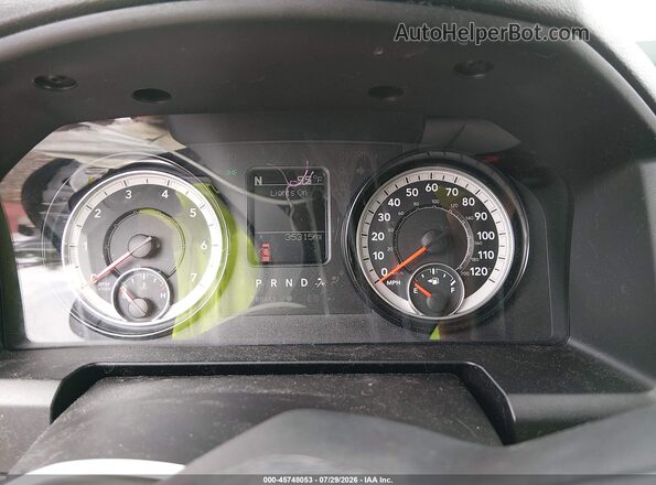 1C6RR7FG1PS538058 2023 RAM 1500 CLASSIC White Հետևի նստատեղերի տեսք