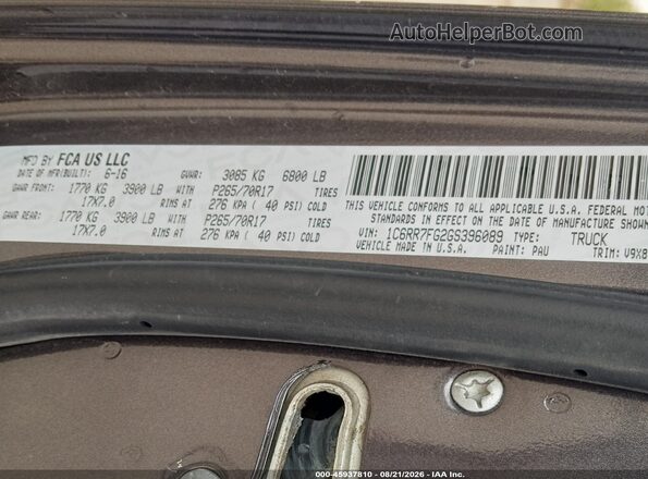 1C6RR7FG2GS396089 2016 RAM 1500 Gray Vista del compartimento del motor