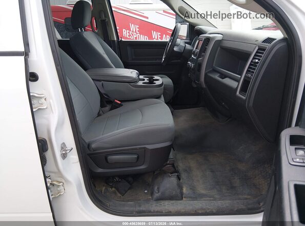1C6RR7FG2HS616591 2017 RAM 1500 White Vista interior delantera