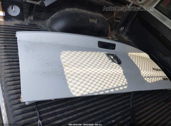 1C6RR7FG2HS740442 2017 RAM 1500 White ხელსაწყოთა პანელის ხედი