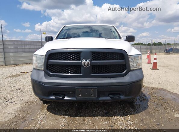 1C6RR7FG4HS616558 2017 RAM 1500 White Widok zestawu wskaźników