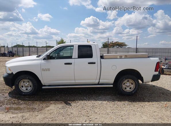 1C6RR7FG4HS616558 2017 RAM 1500 White Widok wnętrza 360 stopni